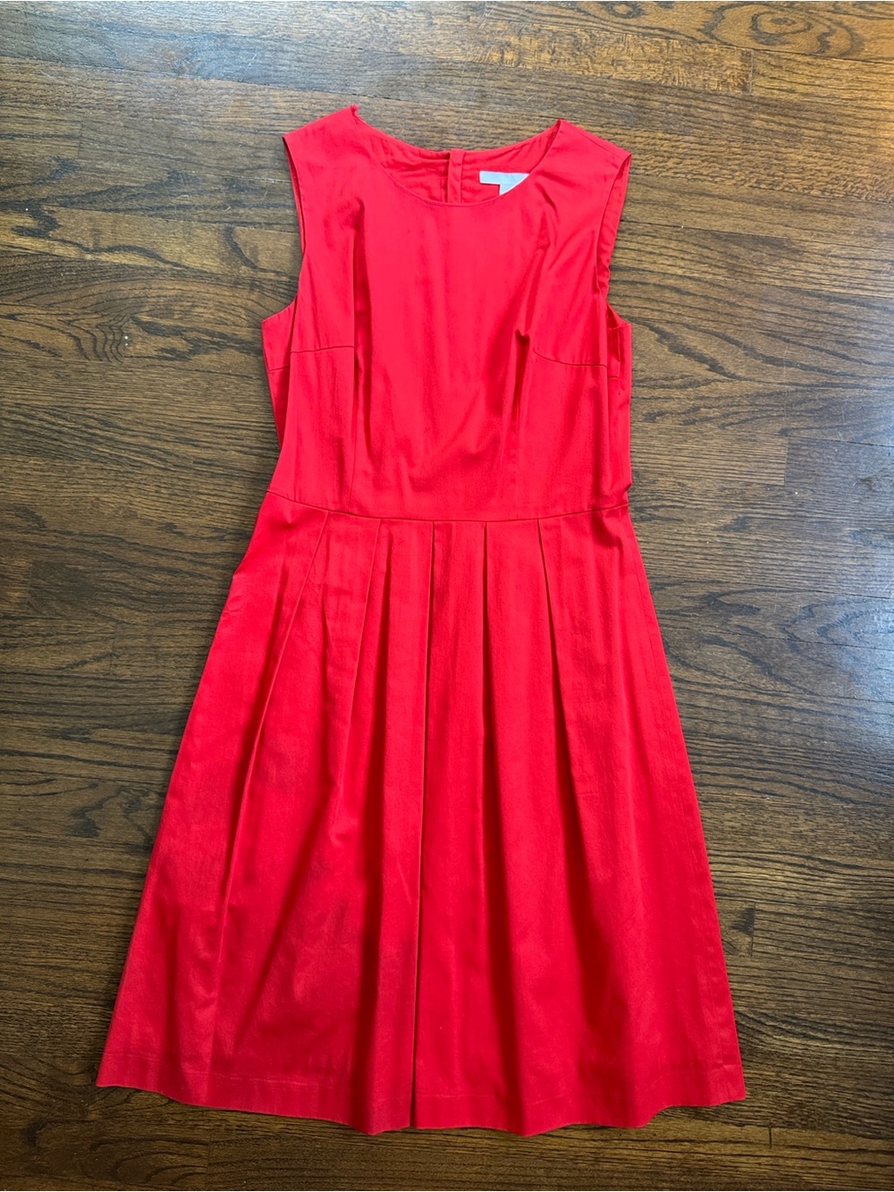 Boss Sleeveless Pleated Women's Dress. Size 4